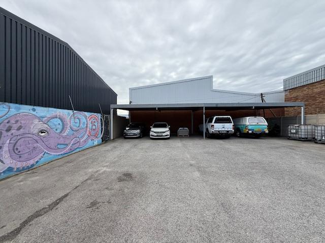 To Let Commercial Property for Rent in Sidwell Eastern Cape